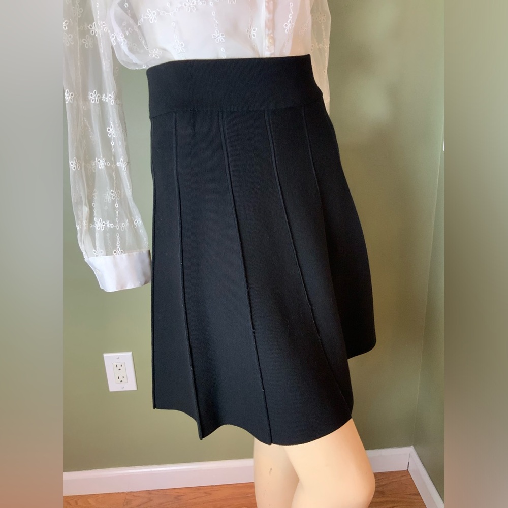 Ann Taylor black mini skirt size xs - Picture 2 of 6